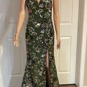 Meet your Posher, Dawn